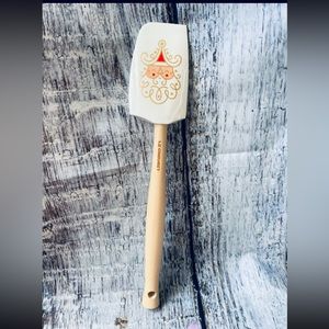 Le Creuset Santa Spatula